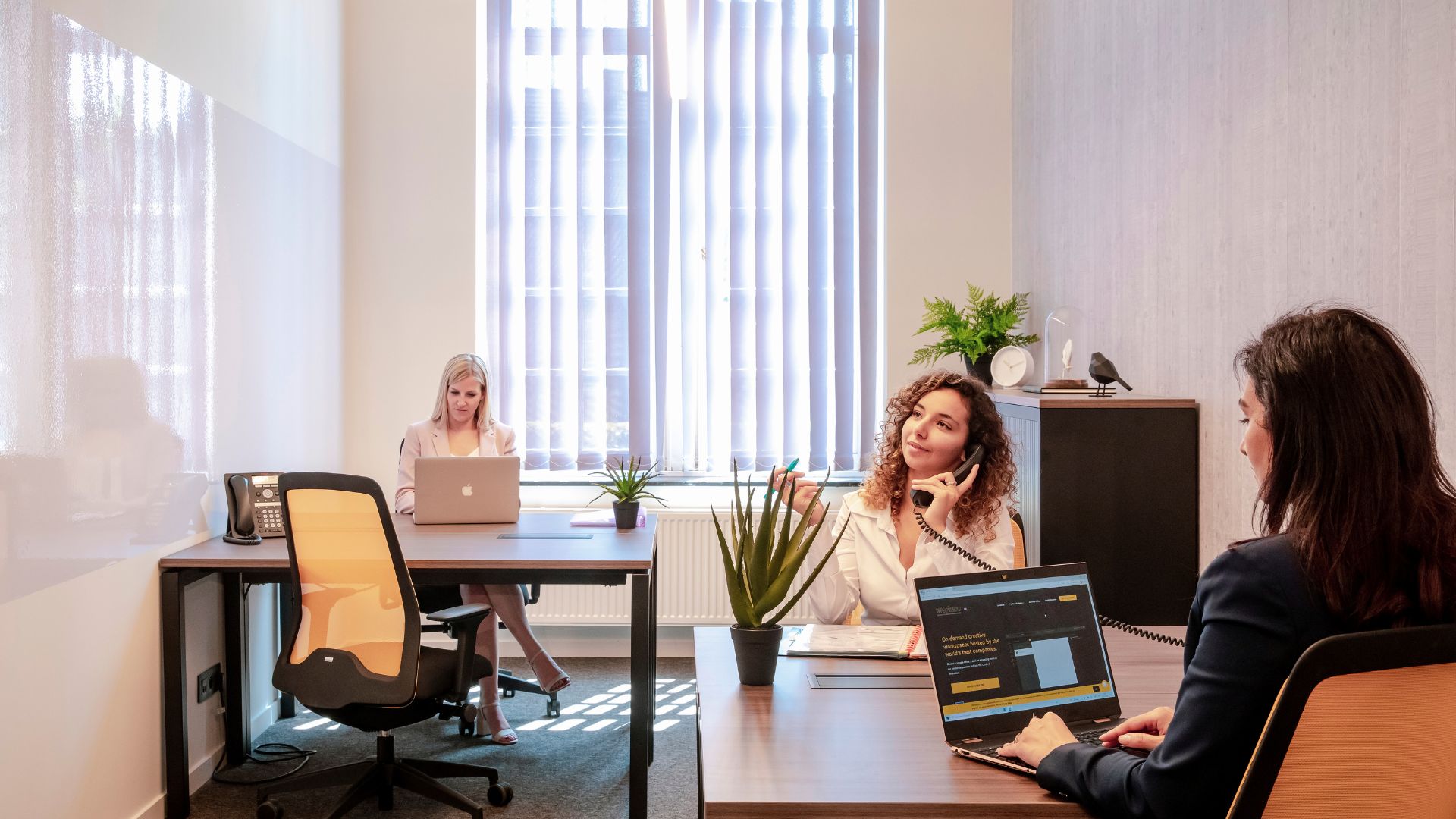 Director of Operations Khadija El khaoui in Private Office Turnhout